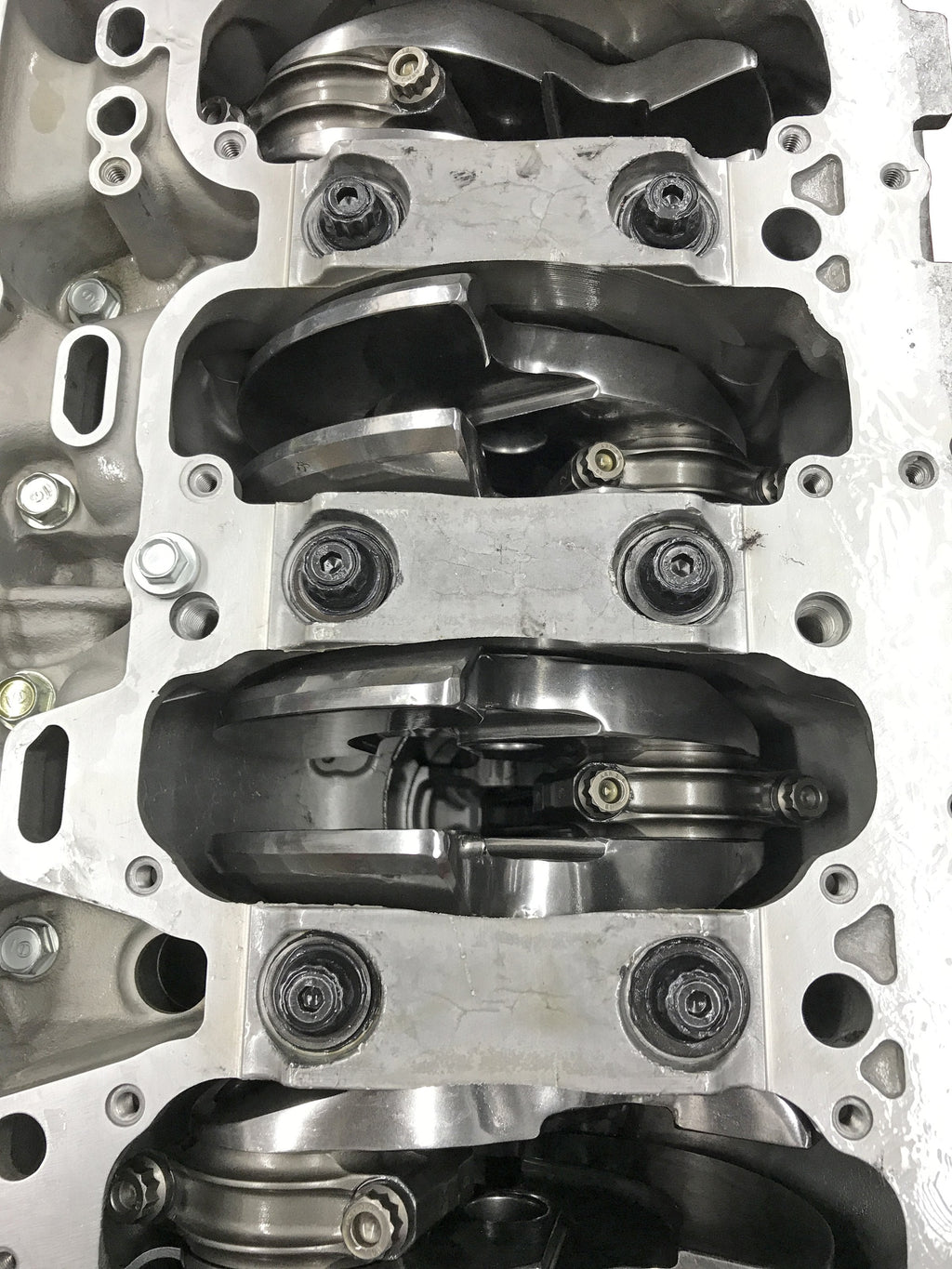 DC Elite Outlaw N/A 2.8L Engine Crate Engine main bearings 